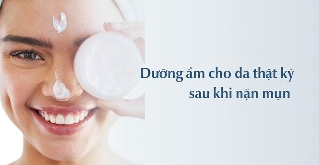 Nặn mụn xong nên làm gì để không bị thâm sẹo?