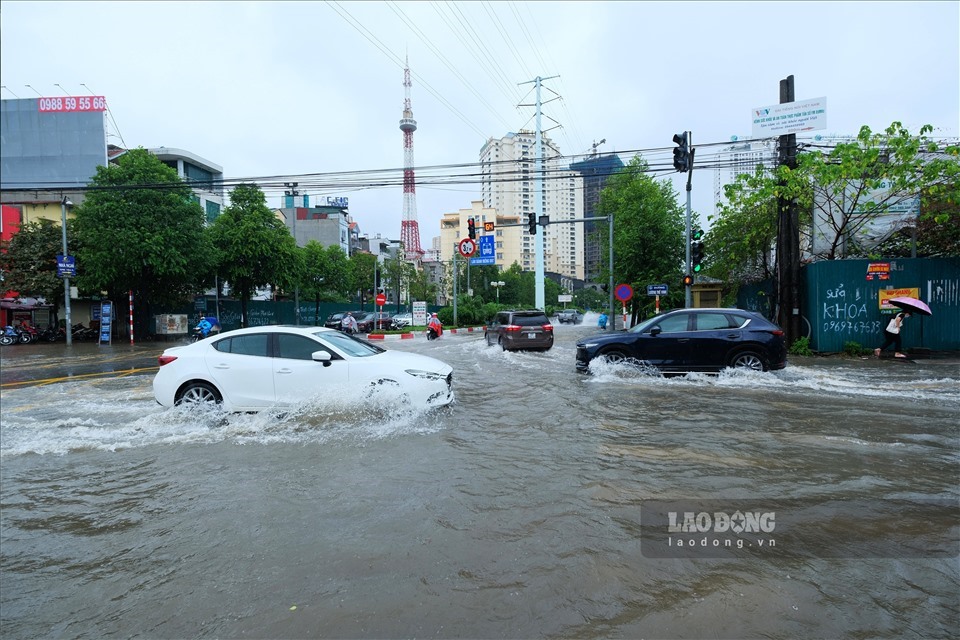 Mẹo xử lý nhanh khi xe ôtô bị ngập nước