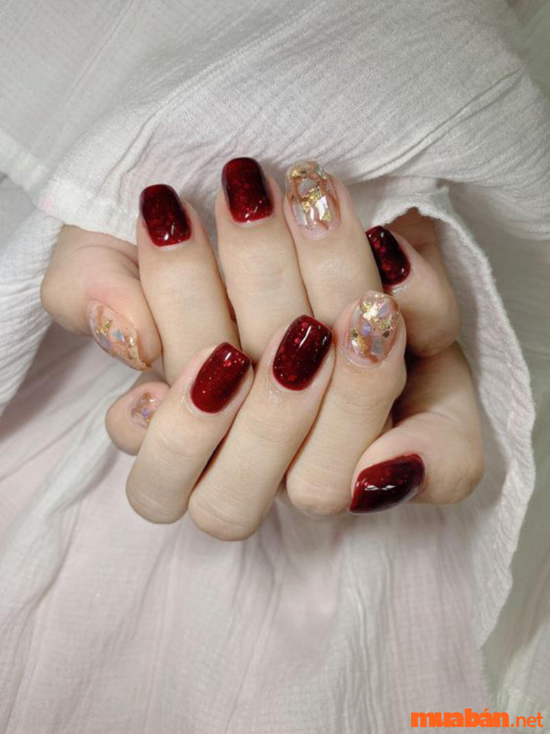 Top 16 mẫu nail màu đỏ rượu quyến rũ, sang trọng