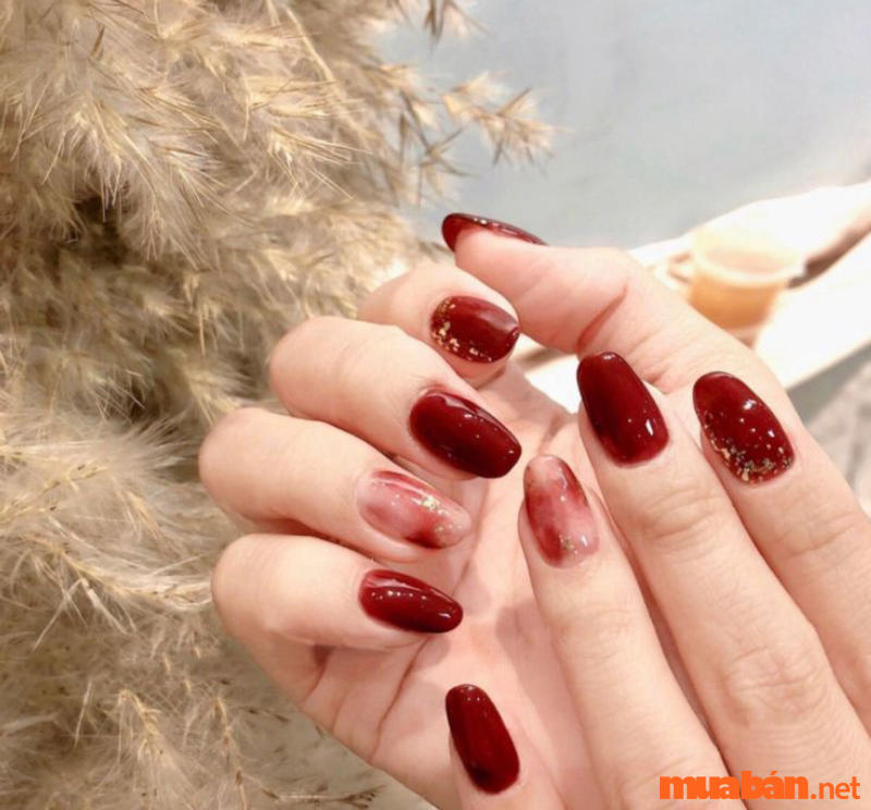 Top 16 mẫu nail màu đỏ rượu quyến rũ, sang trọng