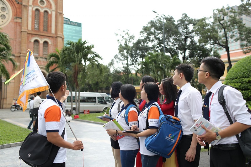 Ngành du lịch thi khối nào? Điểm chuẩn và các tổ hợp môn xét tuyển