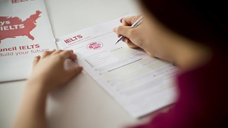 Cần IELTS bao nhiêu để đi du học? Vì sao khi đi du học phải cần học IELTS?