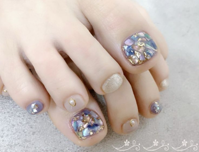 50+ Mẫu nail chân đính đá sang trọng đẹp nhất 2024