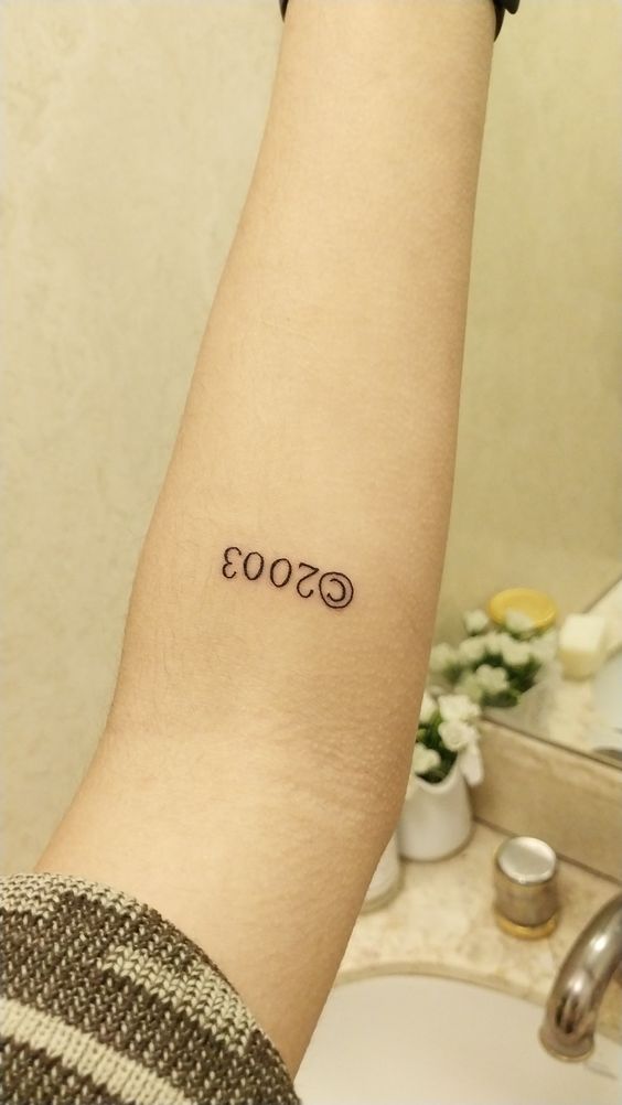 Gợi ý hơn 300 mẫu hình xăm năm sinh cho mọi lứa tuổi - Genztattoo