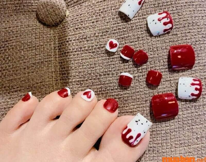 101+ Mẫu nail chân màu đỏ tôn da, “chanh sả” mới nhất