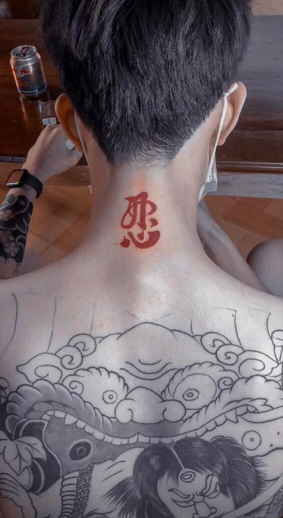 Trọn bộ 555+ hình xăm chữ ở cổ đẹp, phong cách, độc đáo - Genztattoo