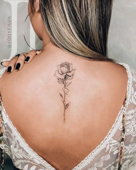 Top 999+ hình xăm hoa hồng cho nữ cực phong cách và quyến rũ - Genztattoo